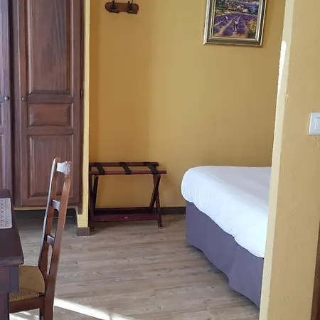 فندق Logis Du Terreau