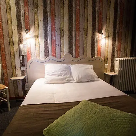 فندق Logis Du Terreau 2*
