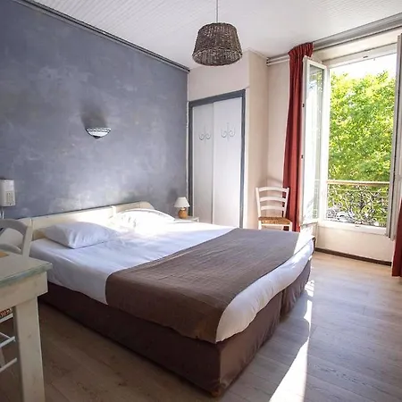 Logis Du Terreau Hotel