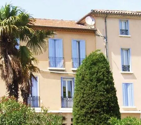 Logis Du Terreau מלון