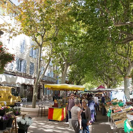 Logis Du Terreau Μανόσκ