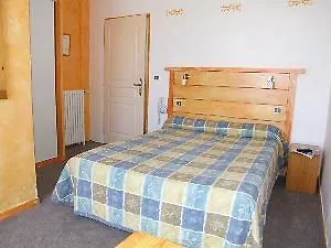 Logis Du Terreau Hotel