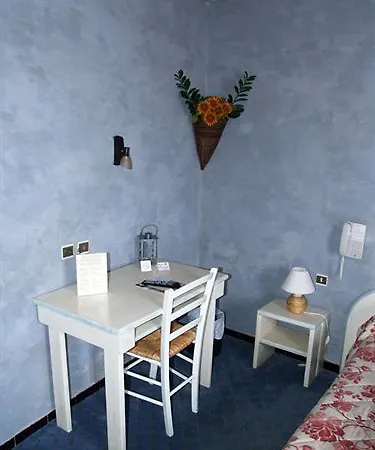 Hotel Logis Du Terreau