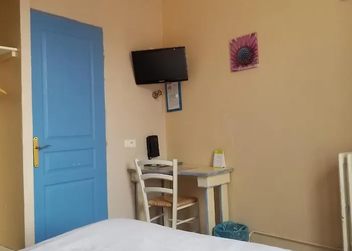 Hotel Logis Du Terreau Manosque